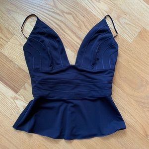 Intermix plum purple top. Sz 0 Excellent condition